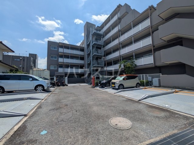 4/7 駐車場