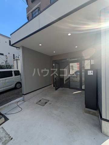 21/29 エントランス