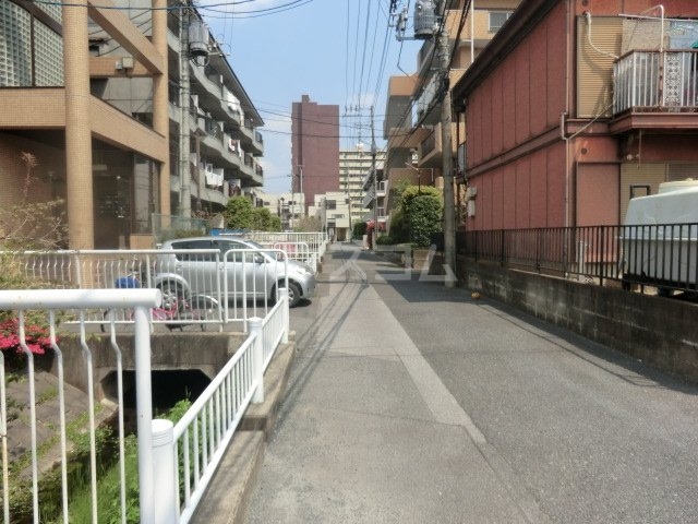 20/28 駐車場