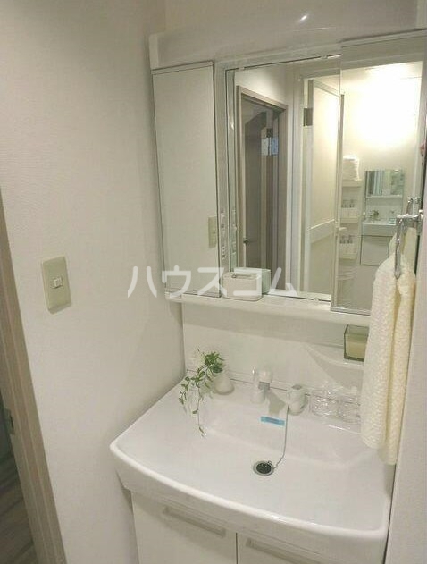 17/30 洗面