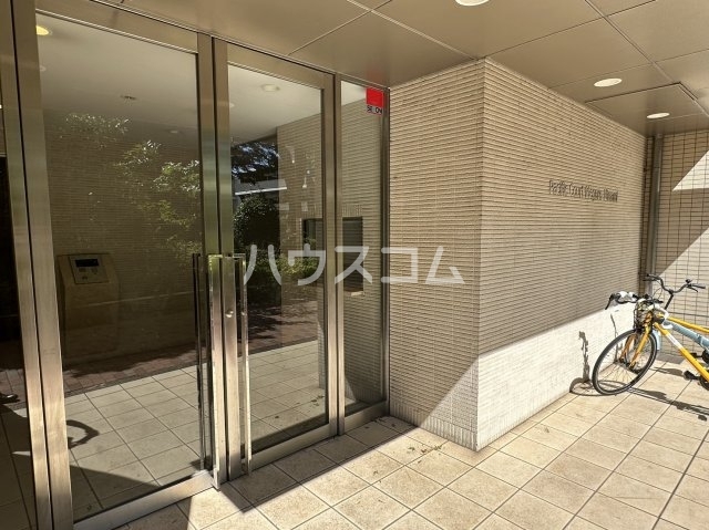 21/30 エントランス