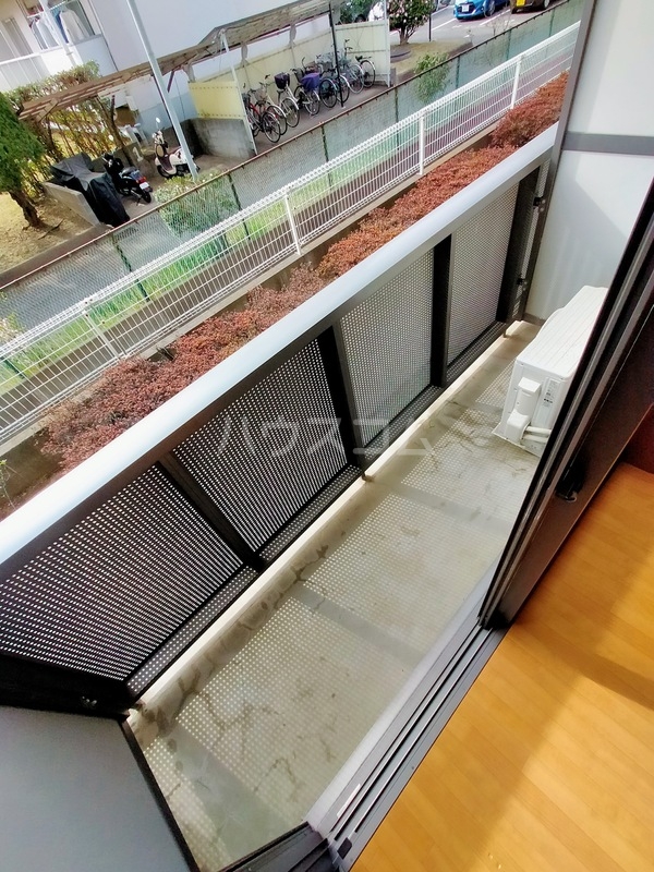 13/26 バルコニー