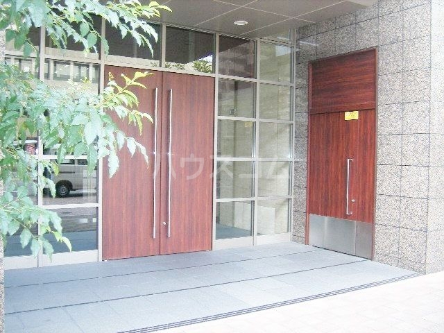 14/20 エントランス