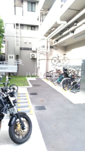 21/25 駐車場