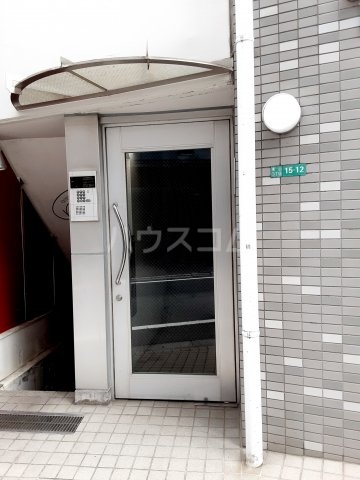 29/30 エントランス