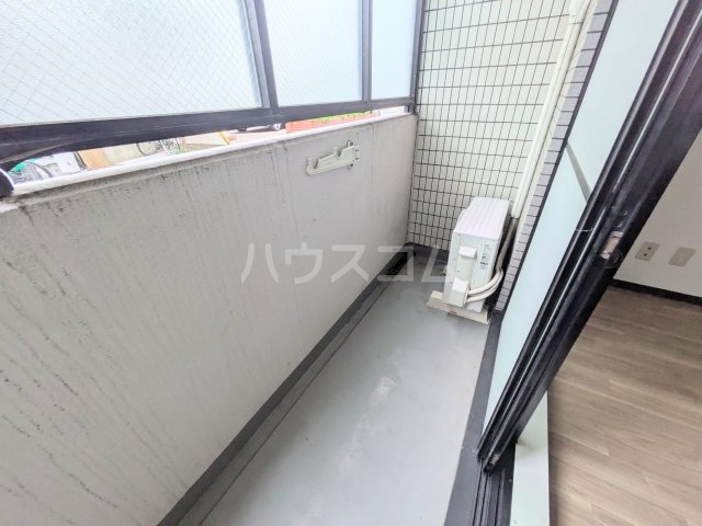 15/28 バルコニー