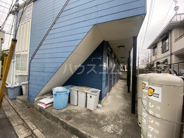 21/24 エントランス