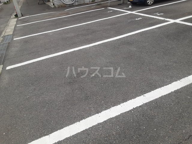 14/19 駐車場