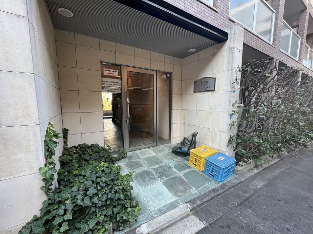 21/29 エントランス