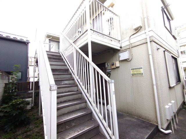 21/27 エントランス