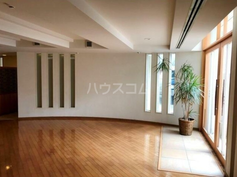 16/24 エントランス