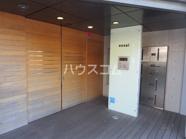 24/26 エントランス