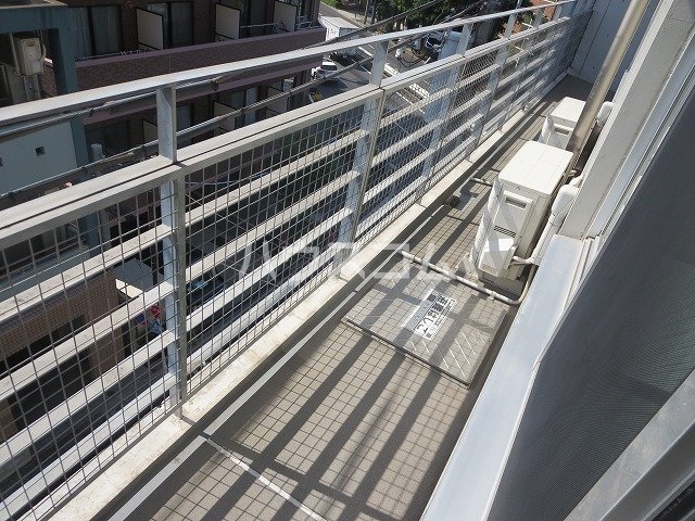 18/26 バルコニー