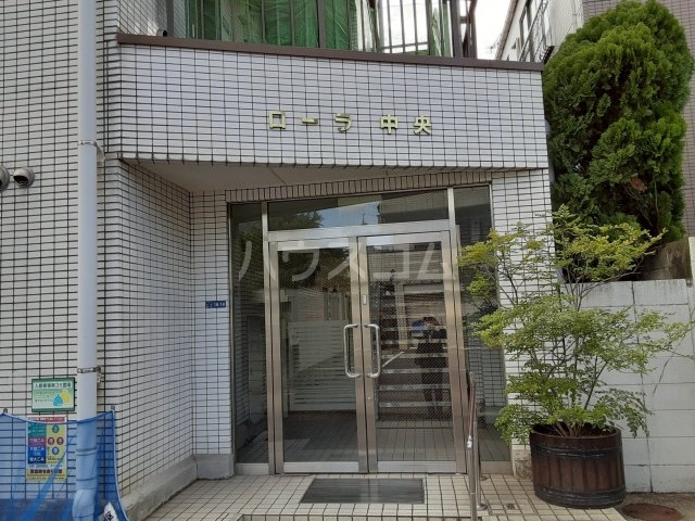 28/30 エントランス