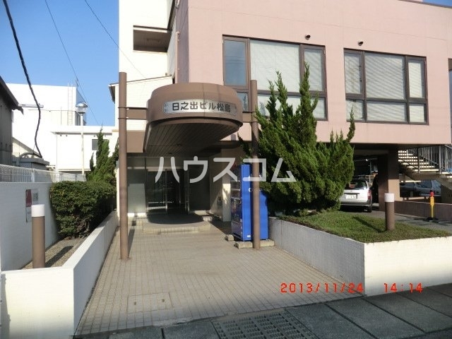 2/4 エントランス