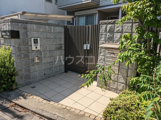 2/10 エントランス