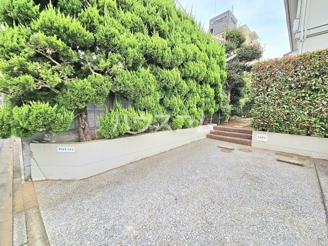 21/24 エントランス