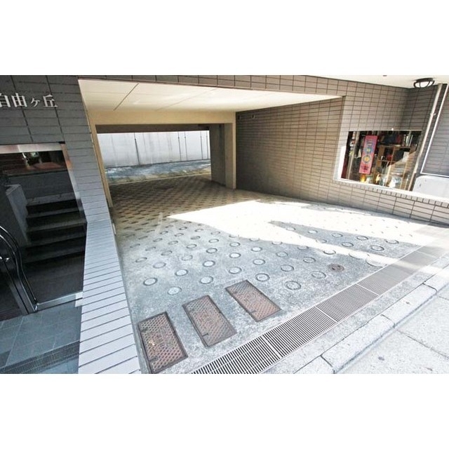 16/26 駐車場
