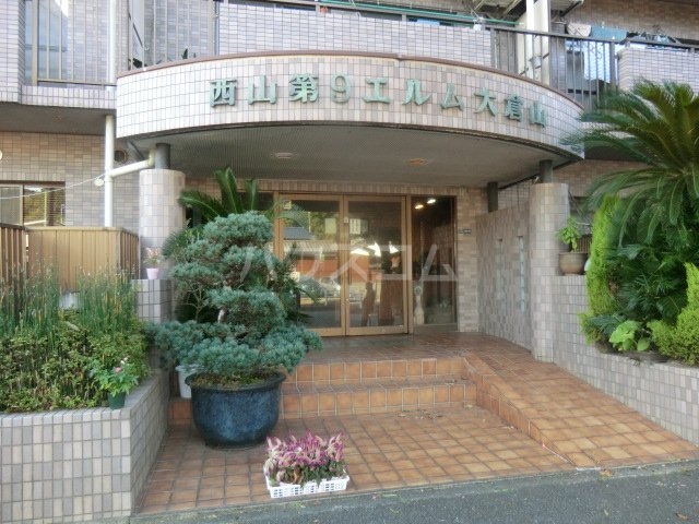 22/30 エントランス