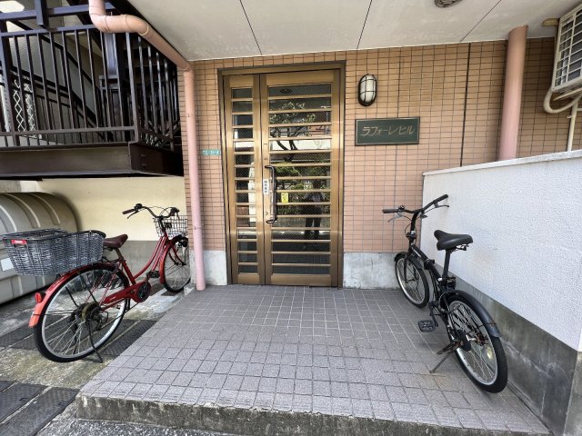 3/6 エントランス