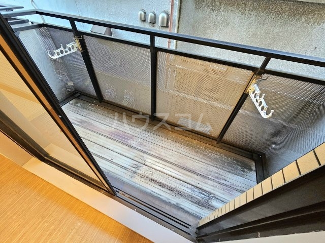 15/28 バルコニー