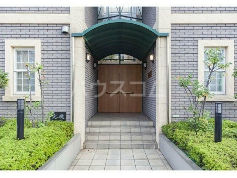 17/22 エントランス