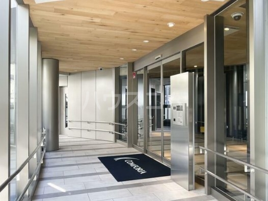 15/26 エントランス