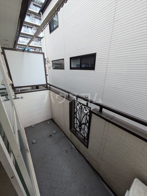 15/23 バルコニー