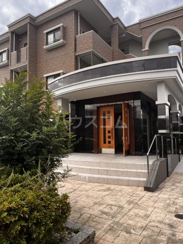 29/30 エントランス