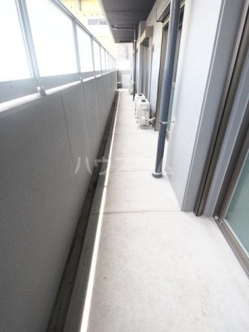 21/30 バルコニー