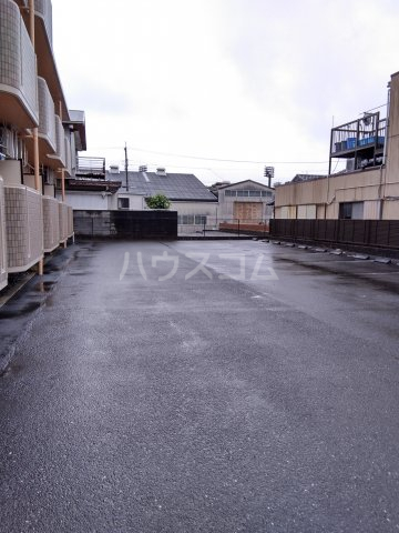 17/27 駐車場
