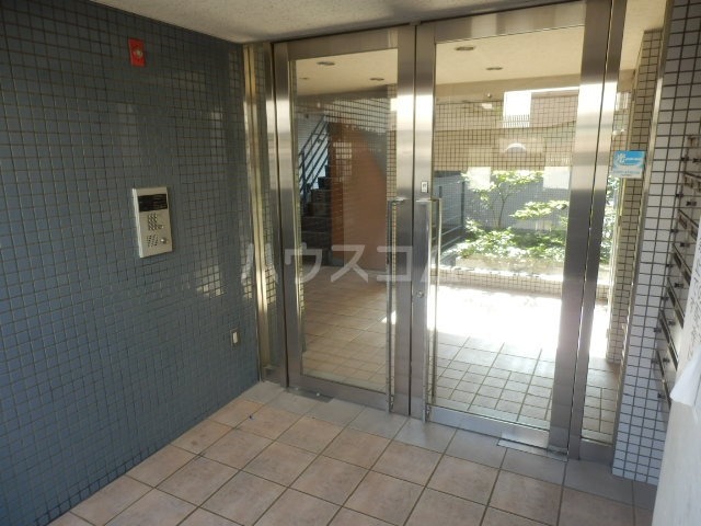 21/24 エントランス