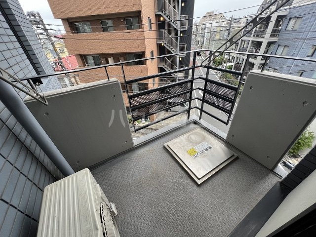 15/27 バルコニー