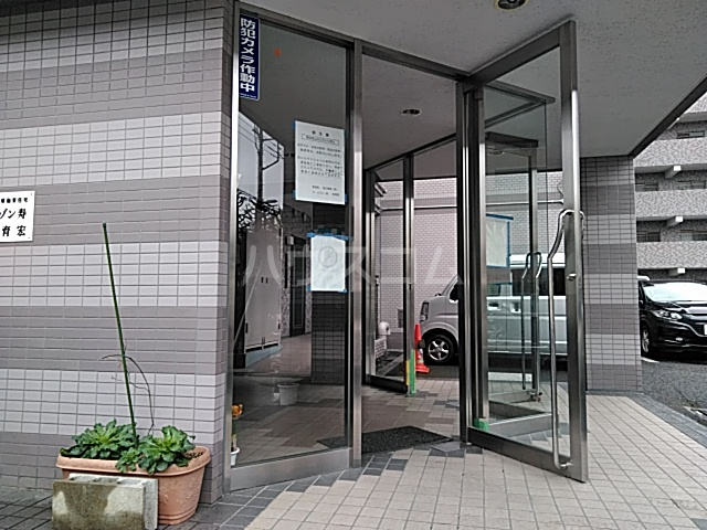 28/30 エントランス