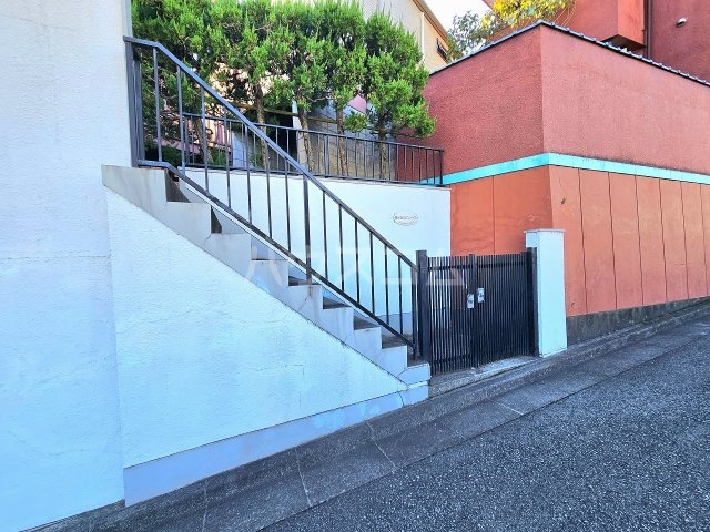 21/24 エントランス