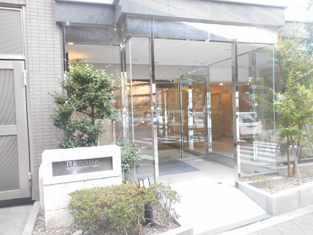 22/30 エントランス