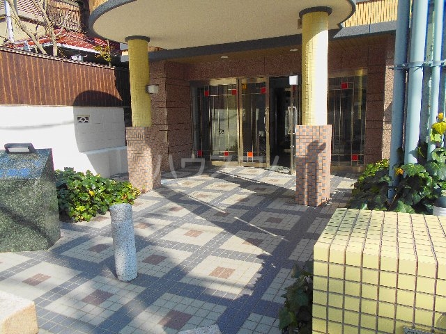 15/20 エントランス