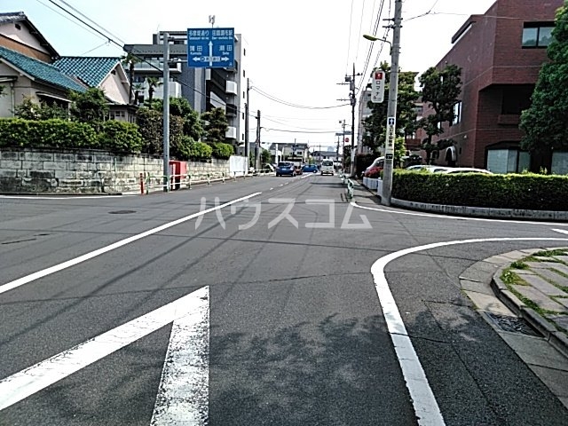 25/28 駐車場