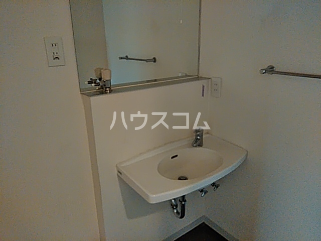 13/28 洗面