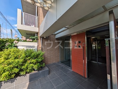 3/7 エントランス