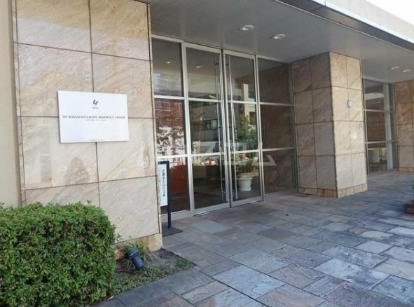 19/29 エントランス