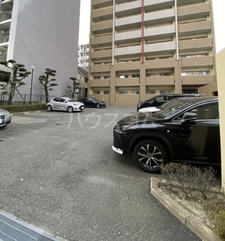 19/27 駐車場