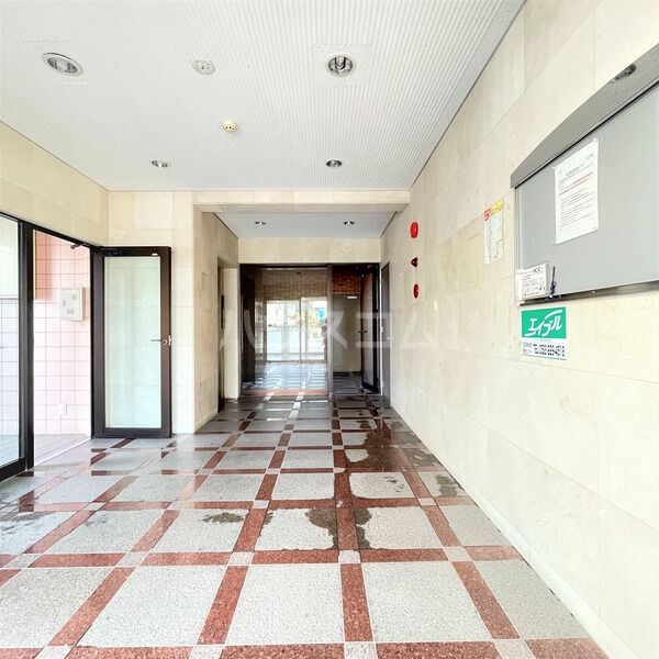 13/24 エントランス