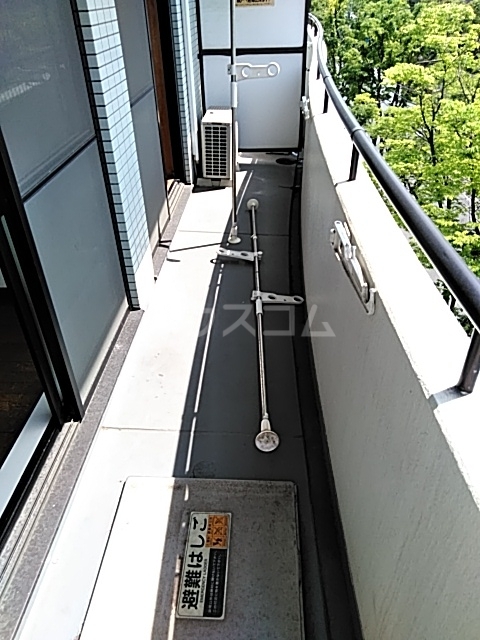 19/30 バルコニー