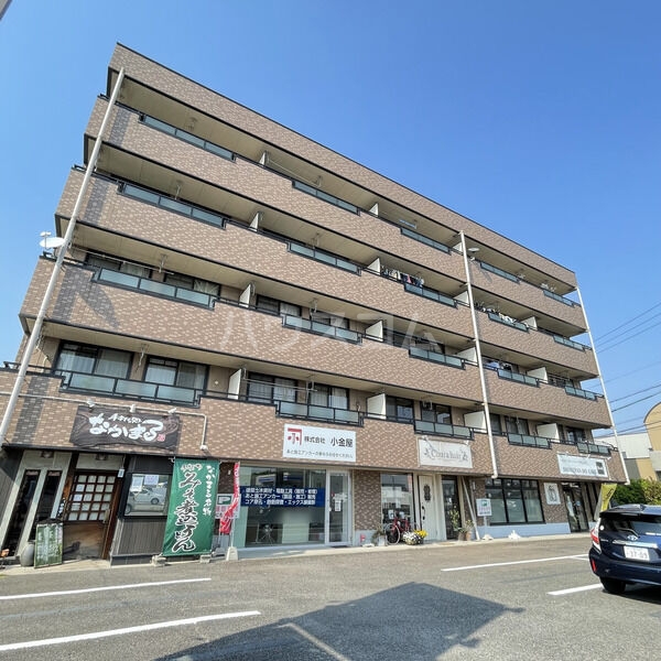 クレセール松岡２の外観