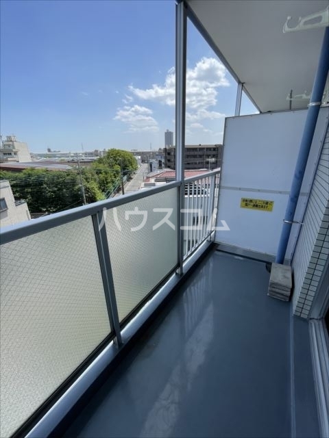21/30 バルコニー
