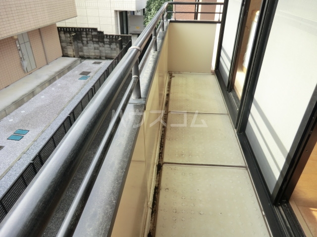 13/30 バルコニー