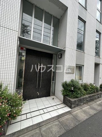 2/5 エントランス