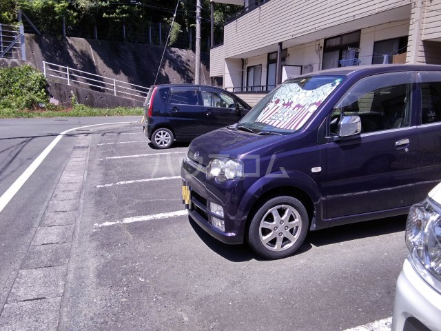 21/25 駐車場