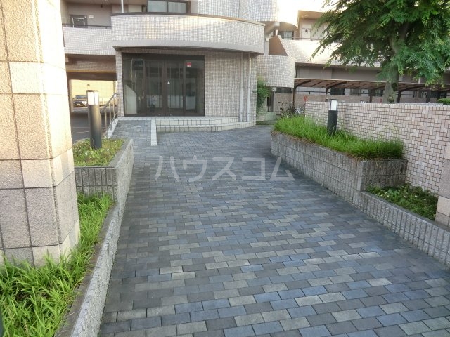 19/22 エントランス